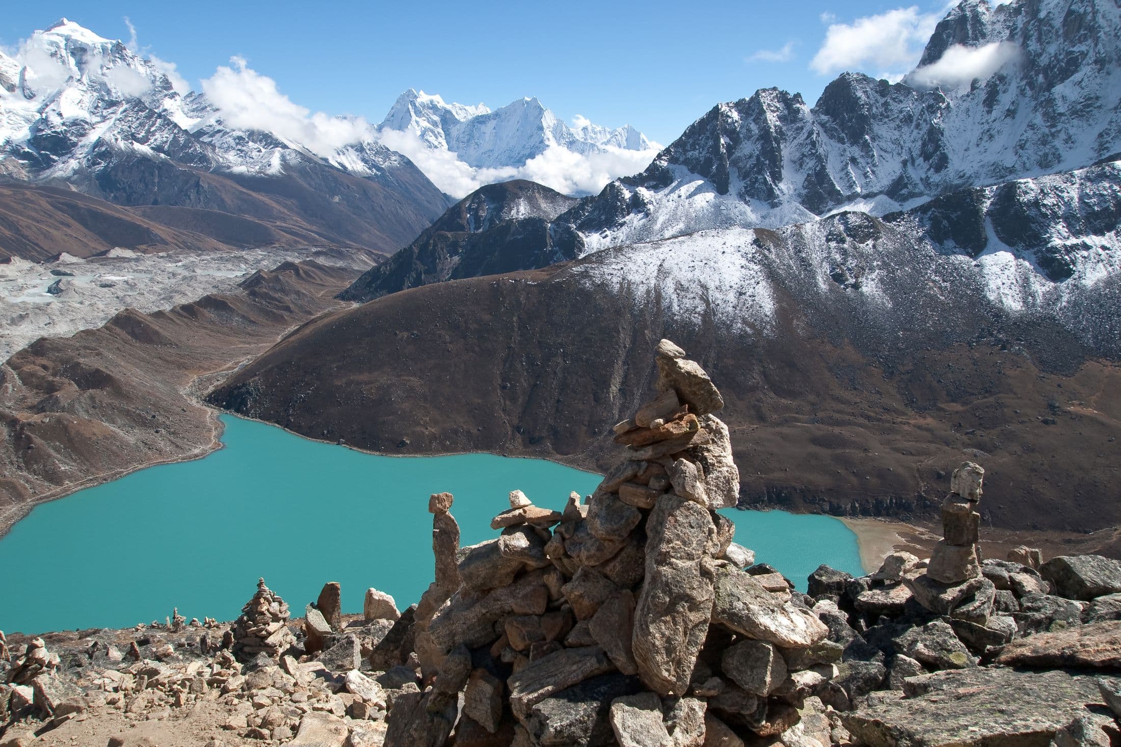 Turquoise Gokyo Lake seen from Gokyo Ri in the Everest region